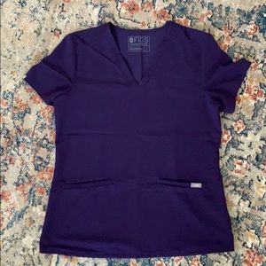 FIGS Casma three pocket scrub top